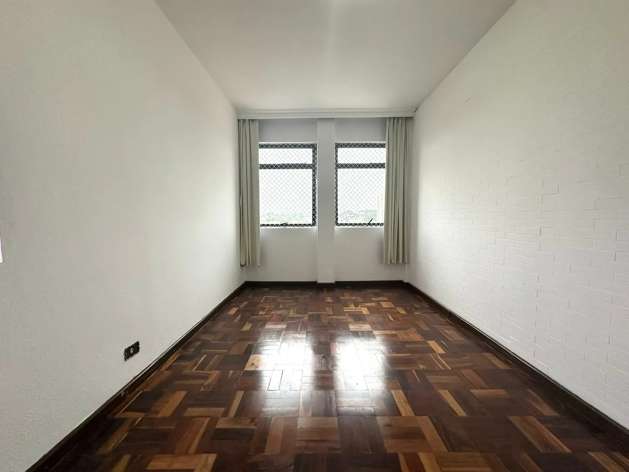 Rental apartment with 2 bedrooms and 1 bathroom — photo 16