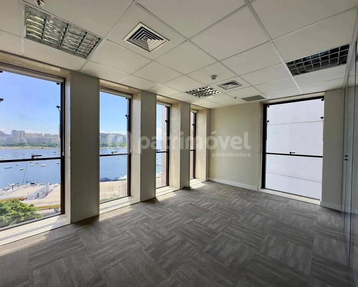 Немеблированная квартира 780 м²: 1 спальня и 6 санузлов — photo 10