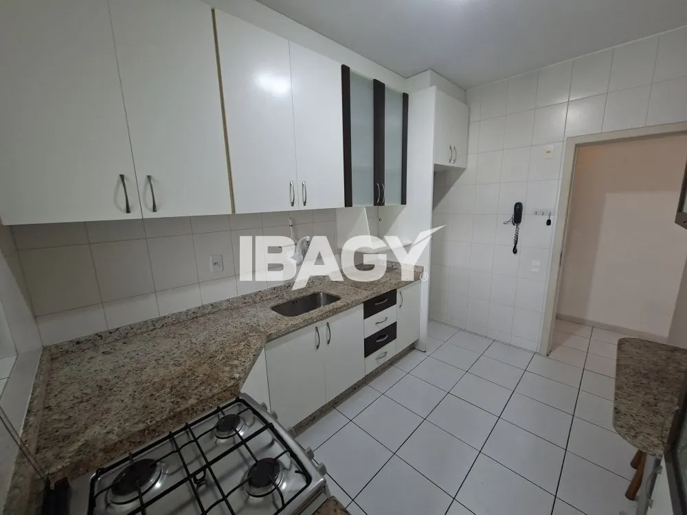 Квартира с 3 спальнями и отдельной кухней с газом — photo 8