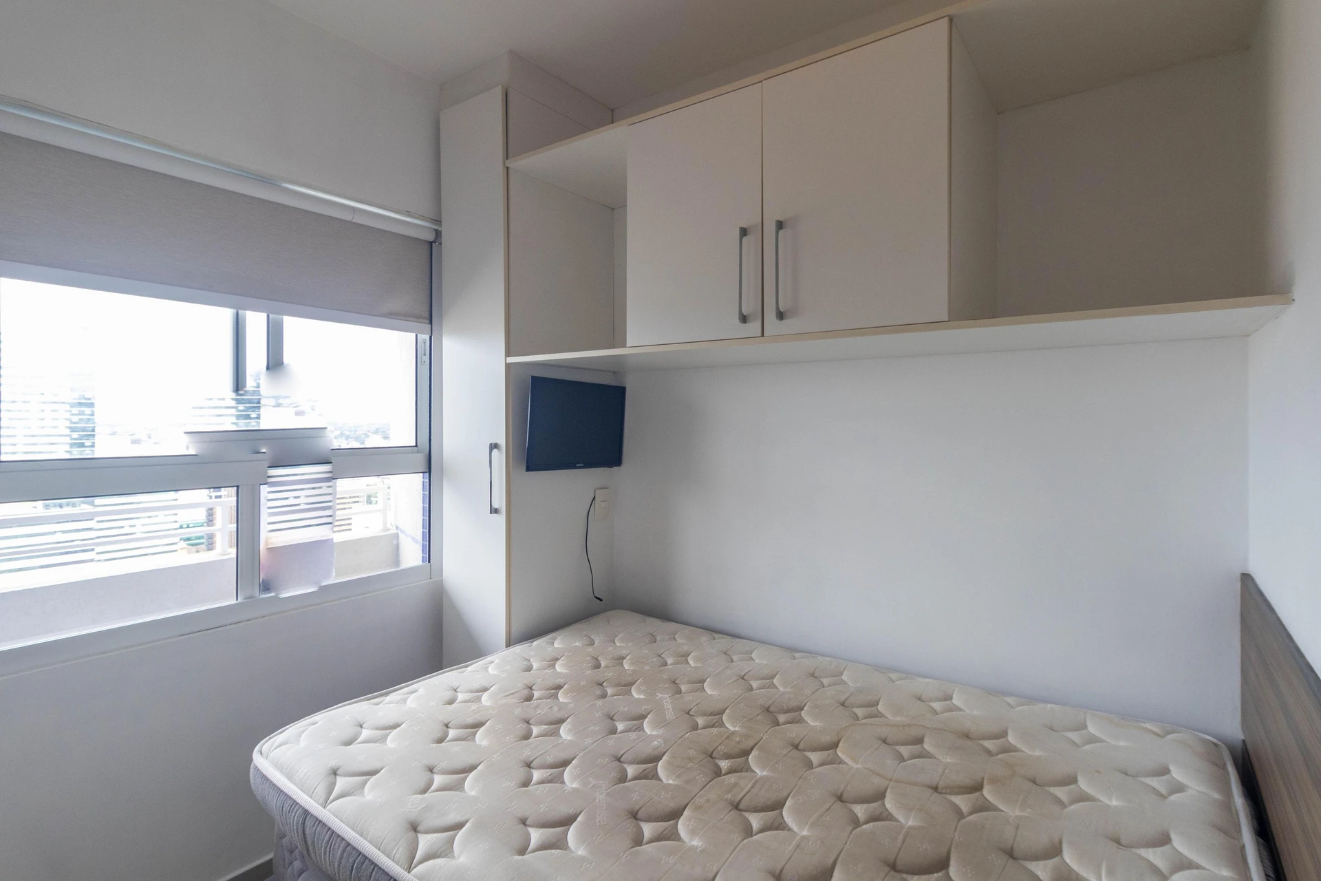 2-bedroom apartment in a building with an indoor pool — photo 7