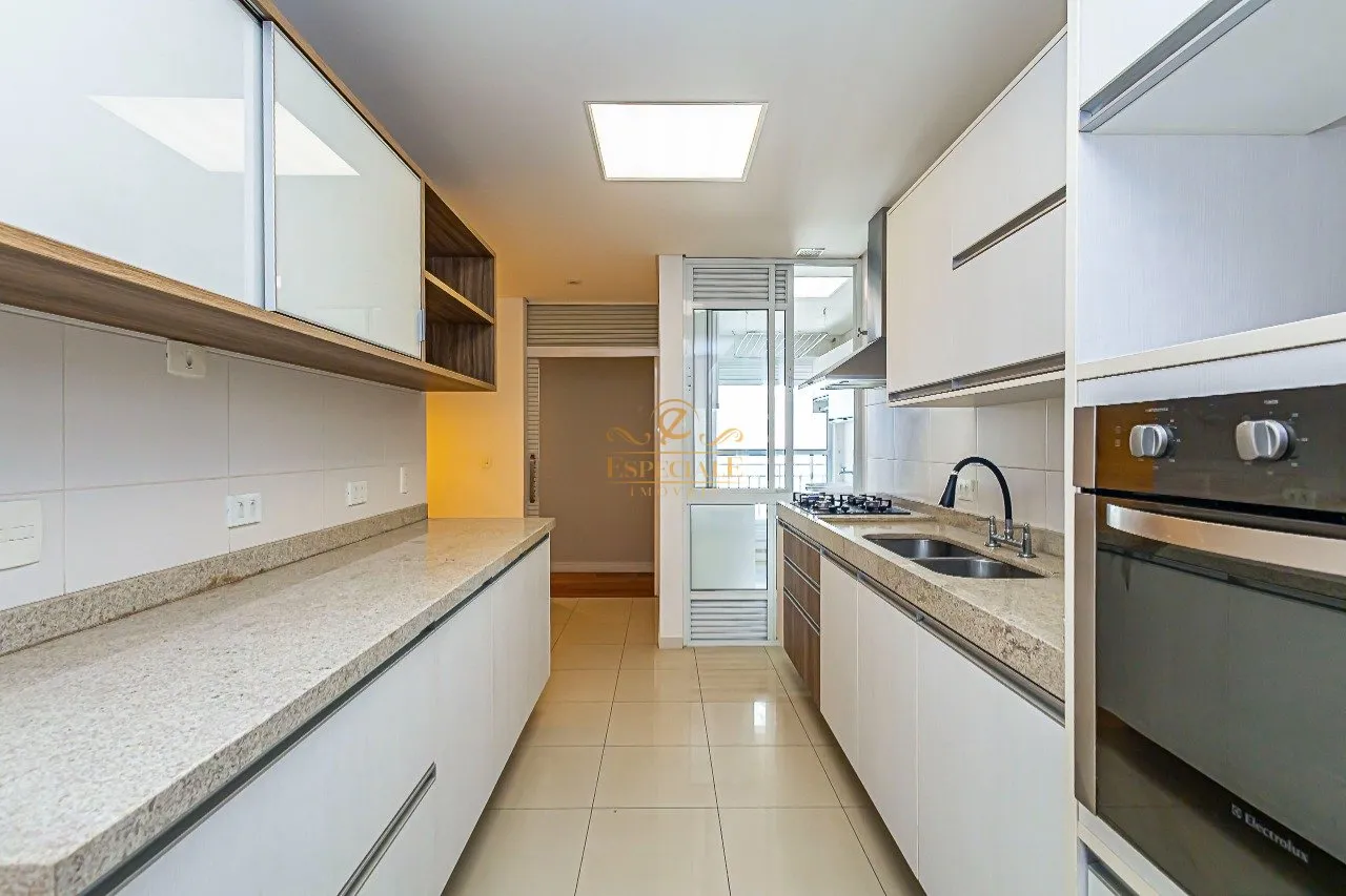 4-bedroom apartment 230 m² with 3 parking spaces — photo 15