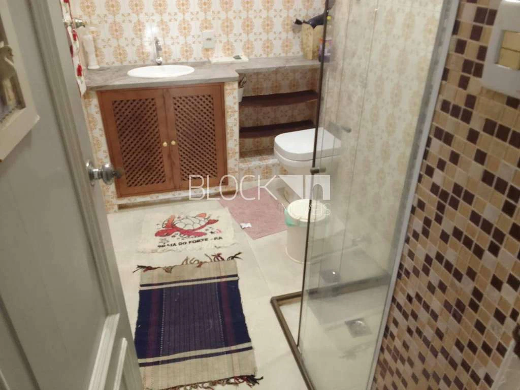Furnished 2-bedroom apartment with balcony, 190 m² — photo 14