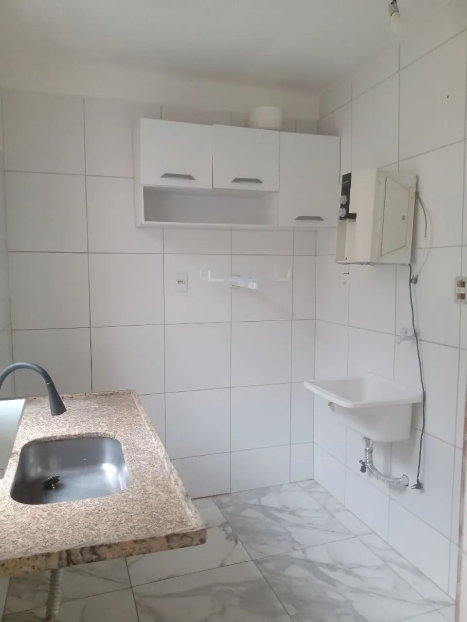 Unfurnished apartment with air conditioning and 2 bedrooms — photo 4