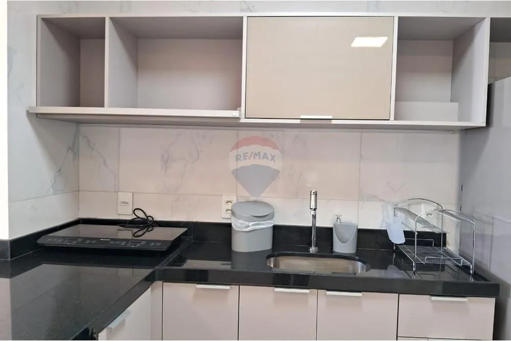2-bedroom apartment in a building with a coworking space — photo 44