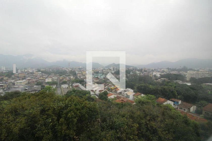 Apartamento amueblado de 3 dormitorios con balcón acristalado — photo 12