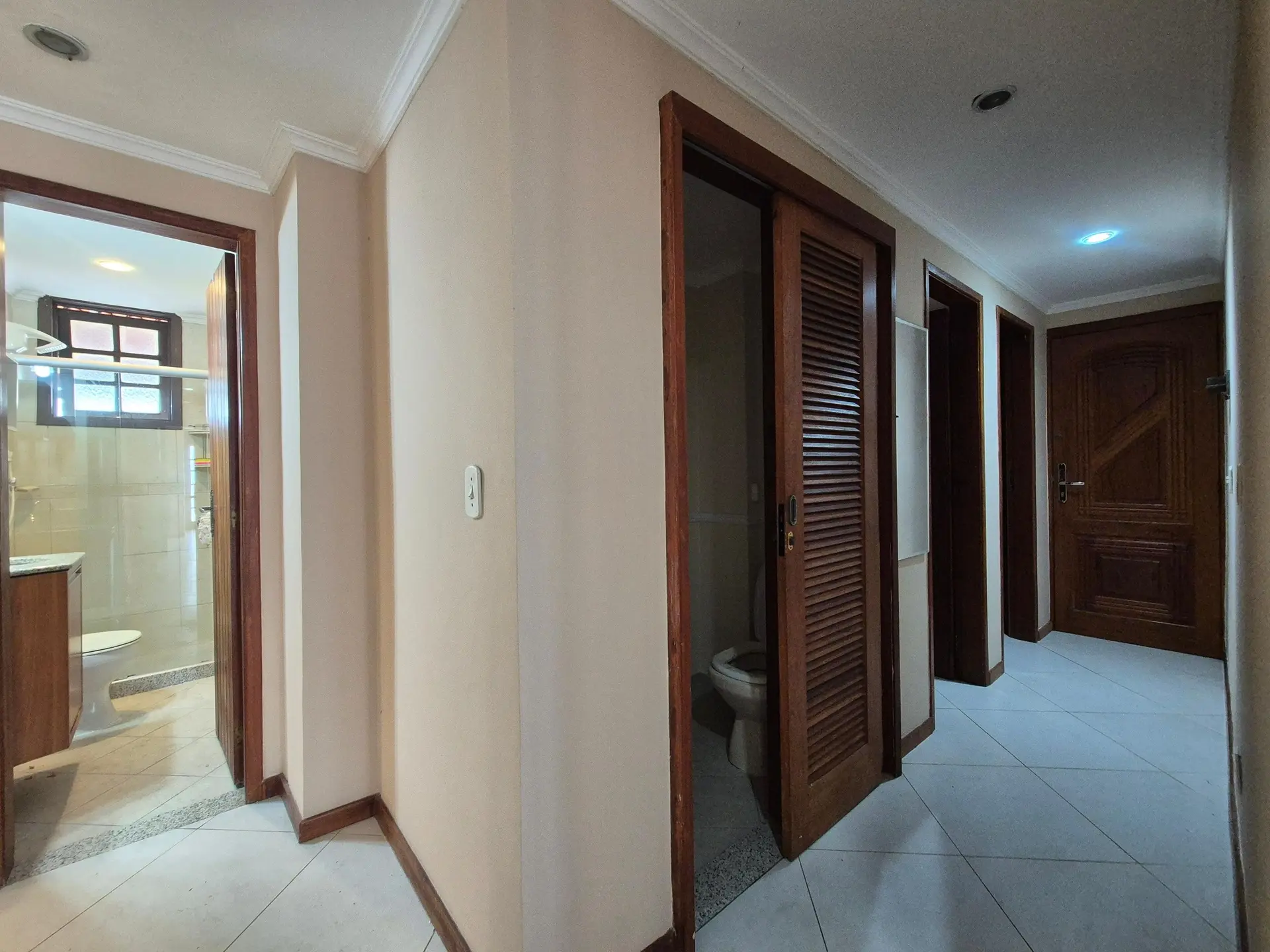 3-bedroom apartment with 1 en-suite and 3 parking spots — photo 35