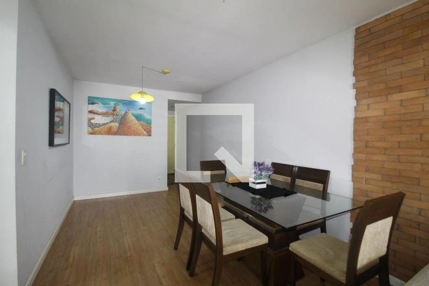 2-bedroom apartment with a home office — photo 11