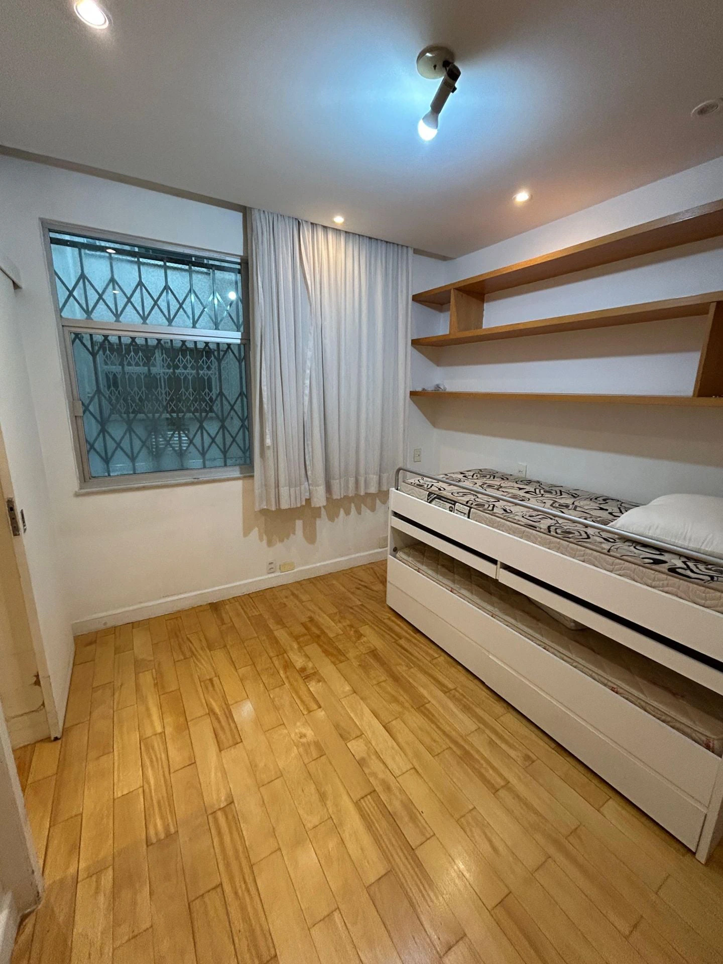 Furnished apartment, 185 m², with a washing machine — photo 22