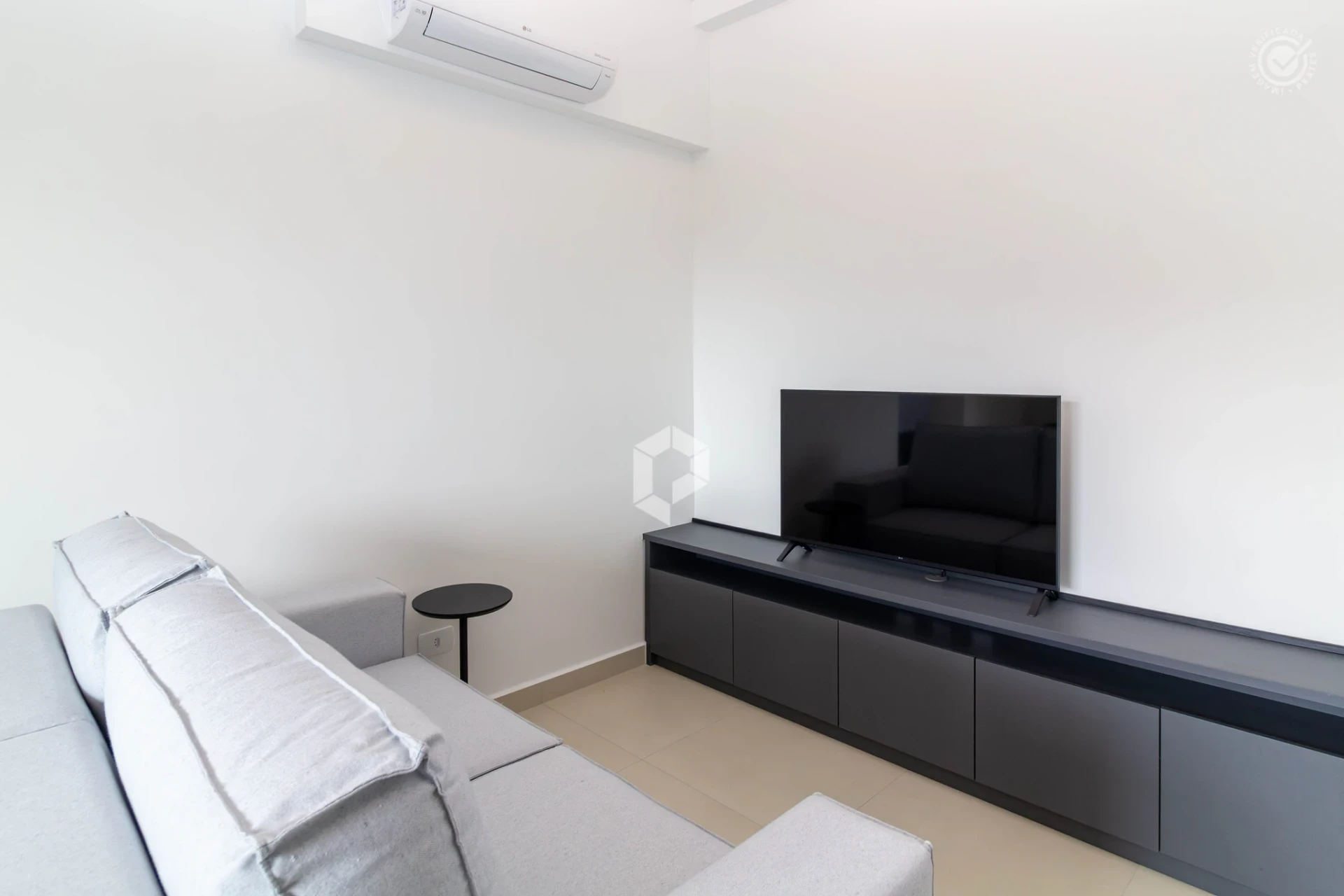 Home office in a 2-bedroom apartment, 48 m² — photo 8