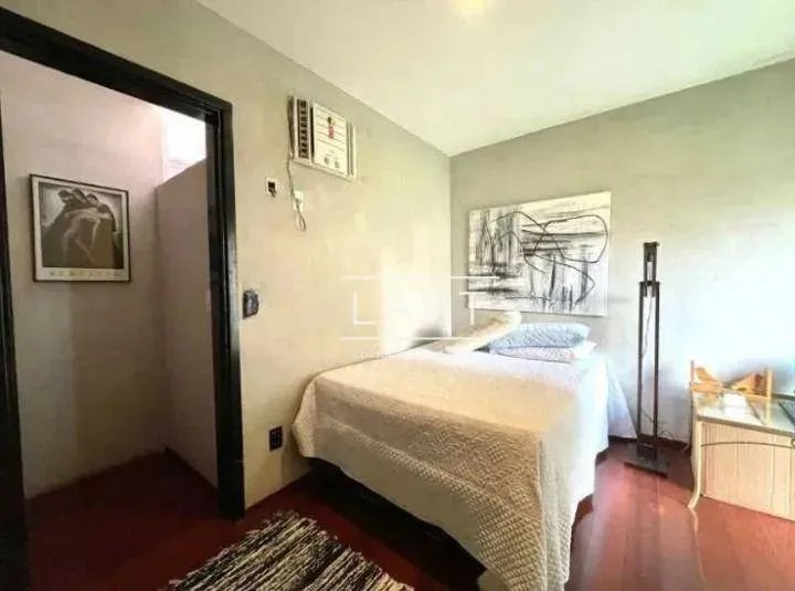 Duplex penthouse with 2 bedrooms and 4 baths, 108 m² — photo 12