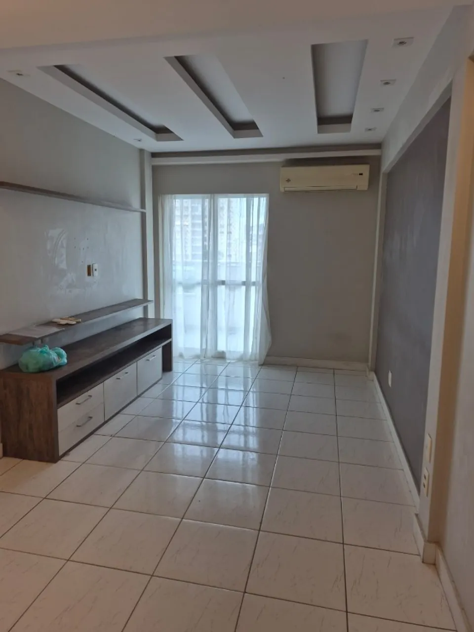 2-bedroom apartment in a building with a gym — photo 10
