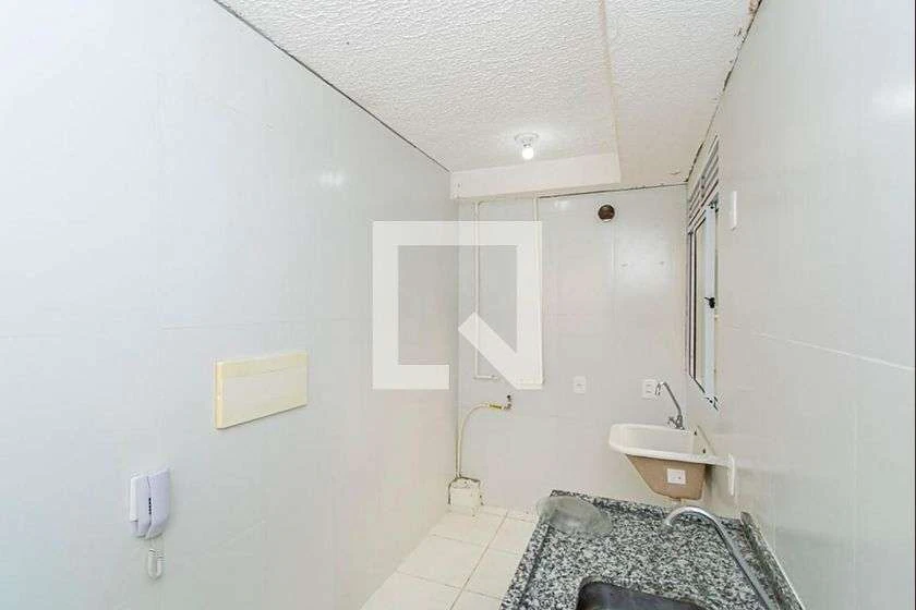 Apartamento de 2 quartos com armários na cozinha — photo 27