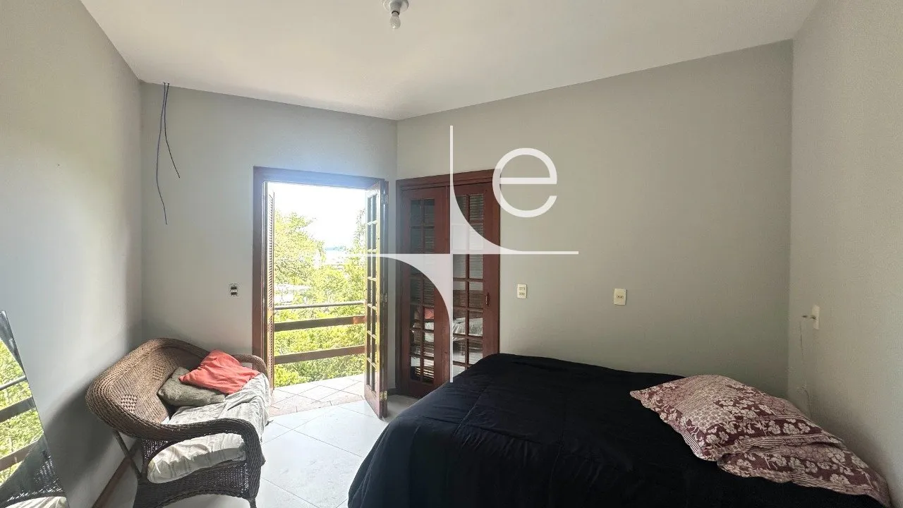 5-bedroom, 215 m² house in Florianópolis — photo 41