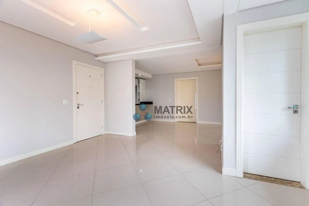 3-bedroom apartment, 1 with its own bathroom, 130 m² — photo 10