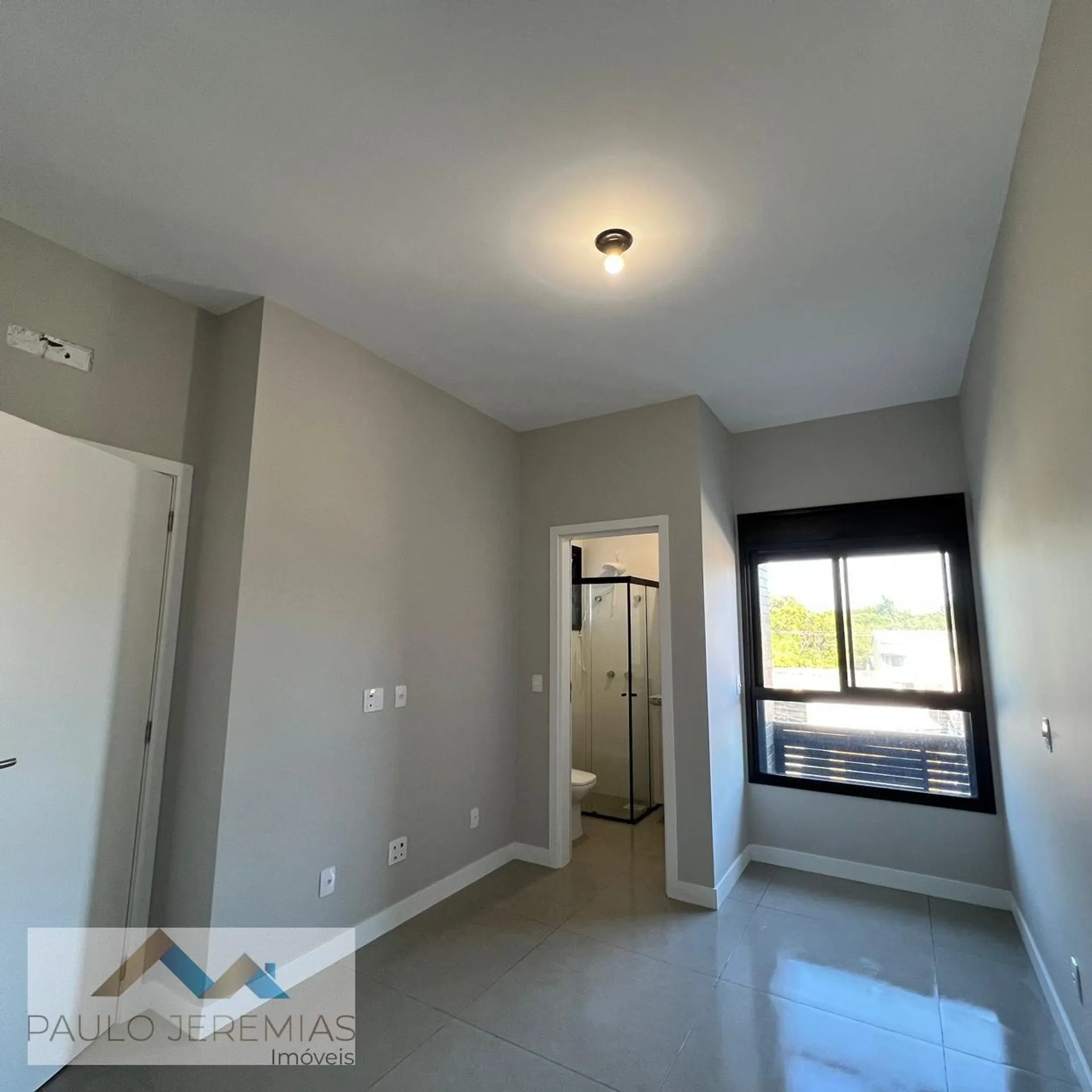 Furnished apartment, 65 m², with floor-to-ceiling windows — photo 17