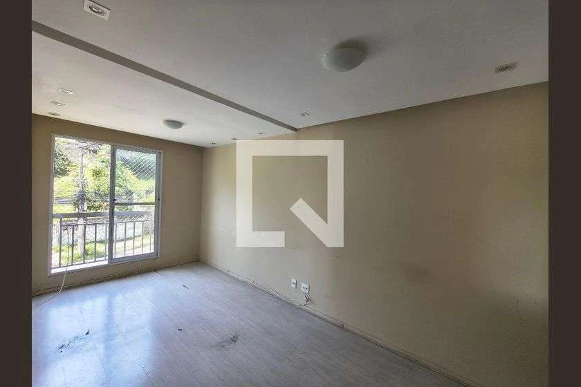 Apartamento de 2 quartos e 1 banheiro com cozinha fechada — photo 7