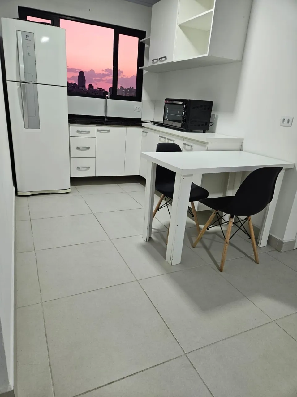 Apartamento amueblado de 1 dormitorio con balcón y fregadero — photo 6