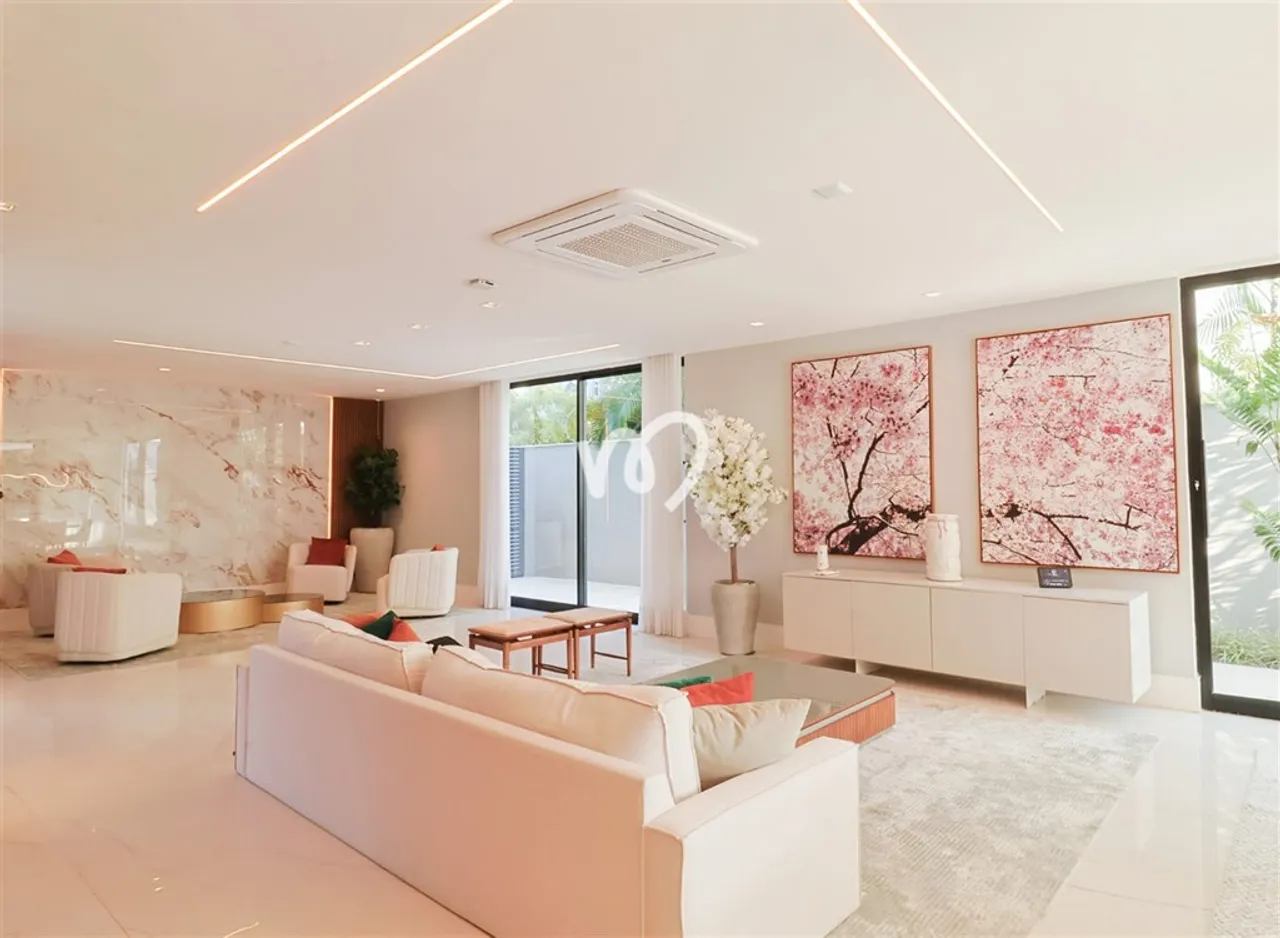 Furnished house with 5 bedrooms and 5 bathrooms — photo 4