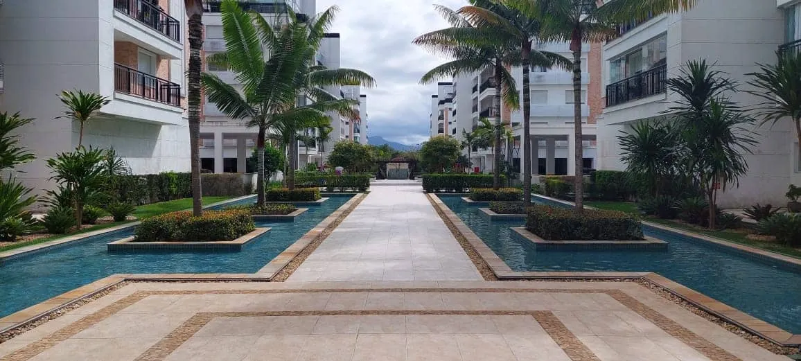 Furnished 129 m² apartment with 3 bedrooms and 1 parking space — photo 33
