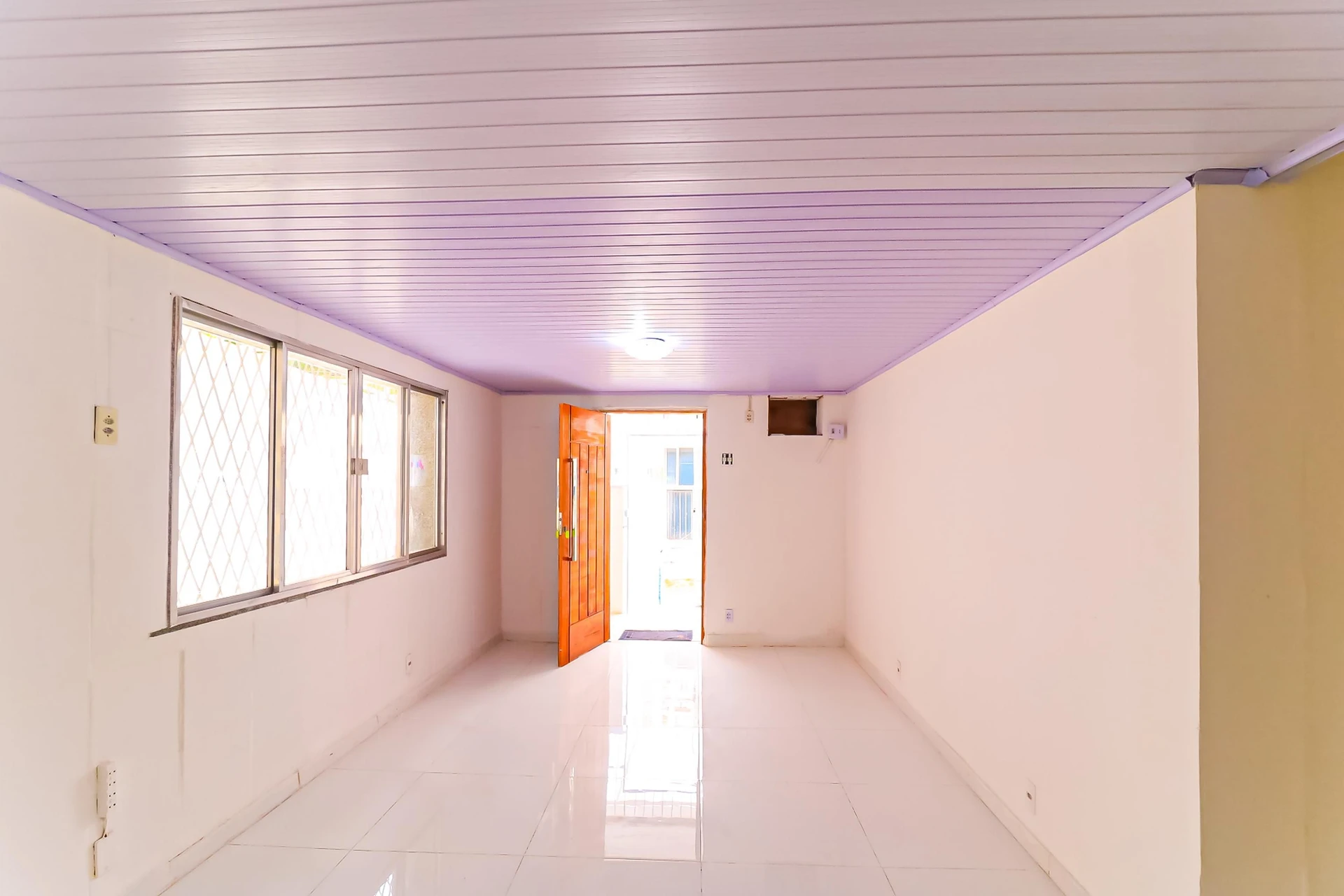 2-bedroom apartment with a gas stove — photo 10