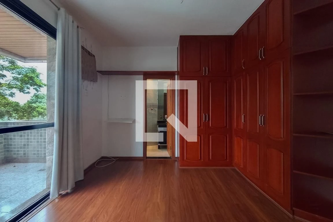 4-bedroom apartment with a water view in Rio de Janeiro — photo 38