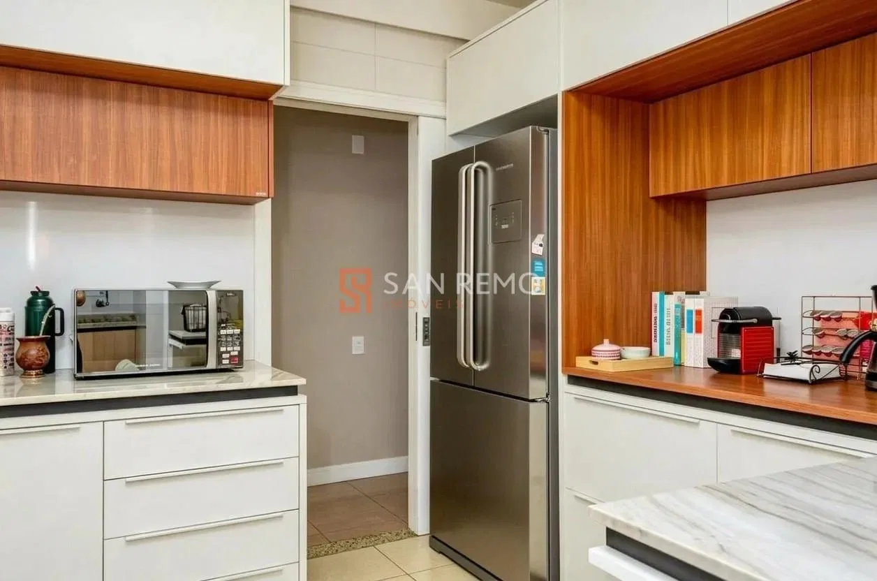 Furnished apartment, 160 m², with a grill on the balcony — photo 13