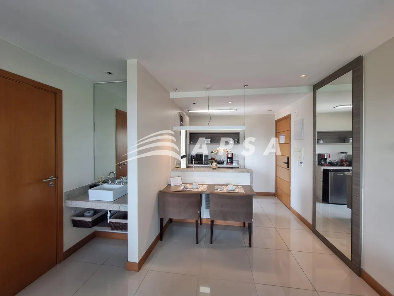Apartamento mobiliado com cozinha integrada e ar-condicionado — photo 6