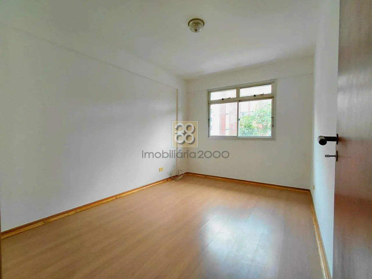 2-bedroom apartment with a suite and 2 bathrooms — photo 9