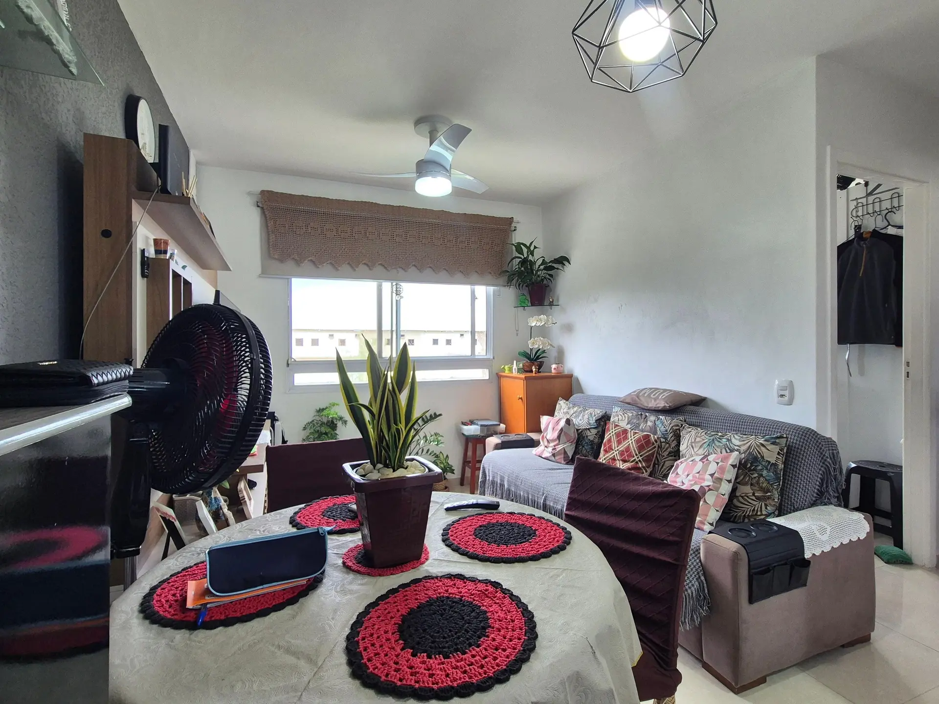 Furnished 2-bedroom apartment with 1 parking space — photo 11