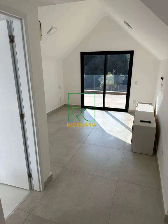Furnished gated house with 5 en-suite bedrooms and 470 m² — photo 8