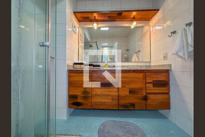 Furnished apartment with 2 bedrooms and 80 m² — photo 39