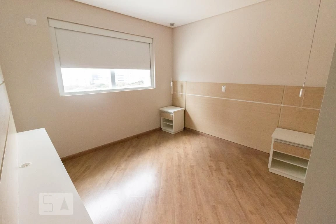 Bathtub in a 4-bedroom apartment, 255 m² — photo 42