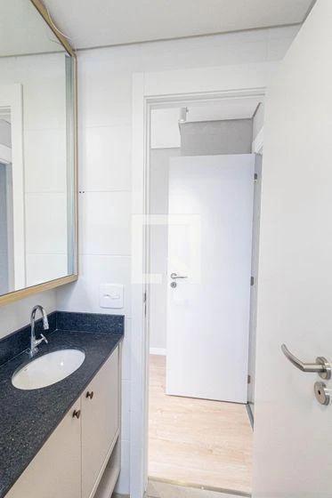 Apartamento mobiliado de 2 quartos com varanda envidraçada — photo 11