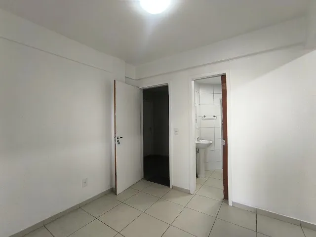 Apartamento de 1 quarto com cozinha americana e varanda — photo 4