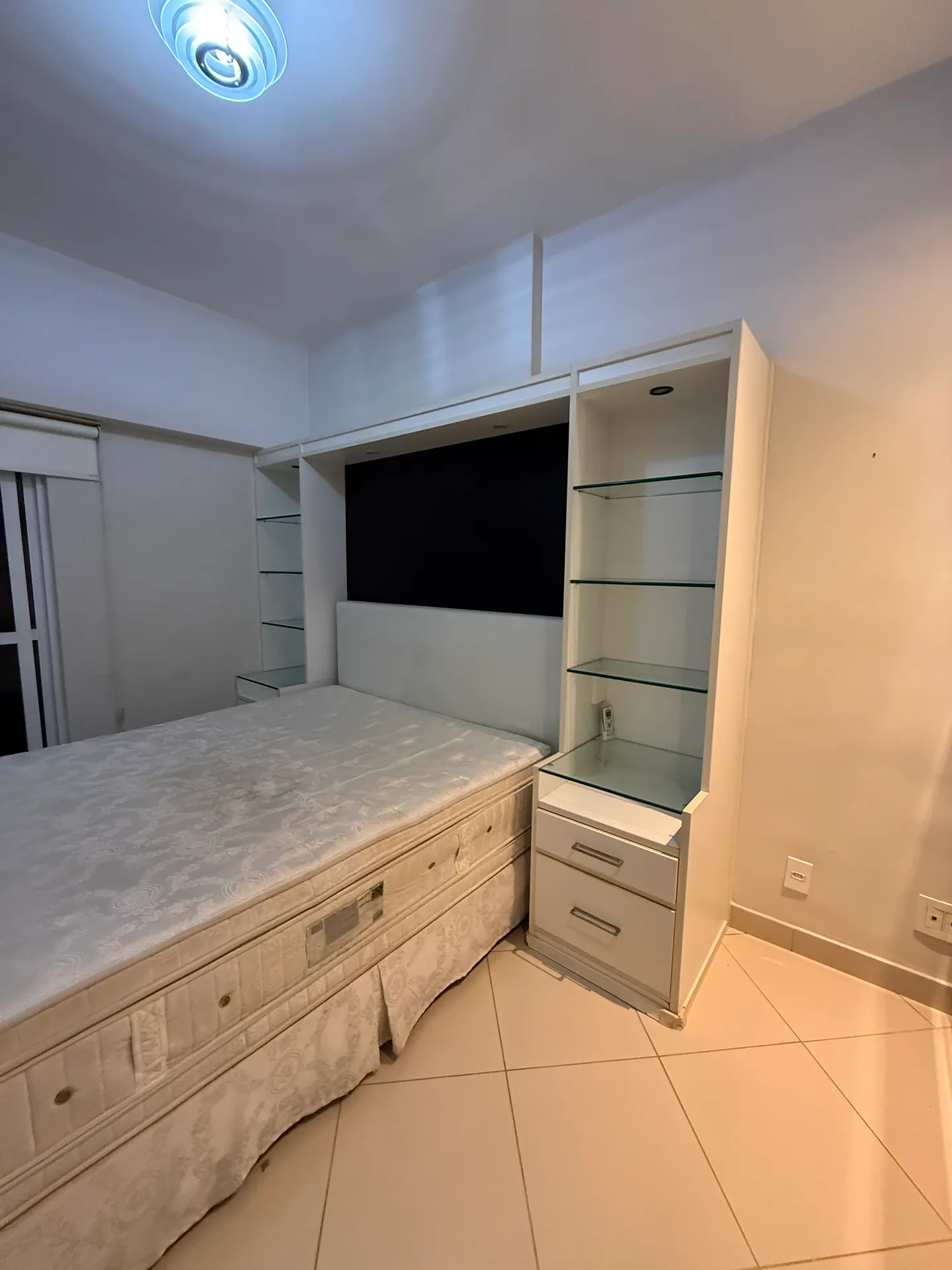 Floor-to-ceiling windows in a one-bedroom apartment, 62 m² — photo 12