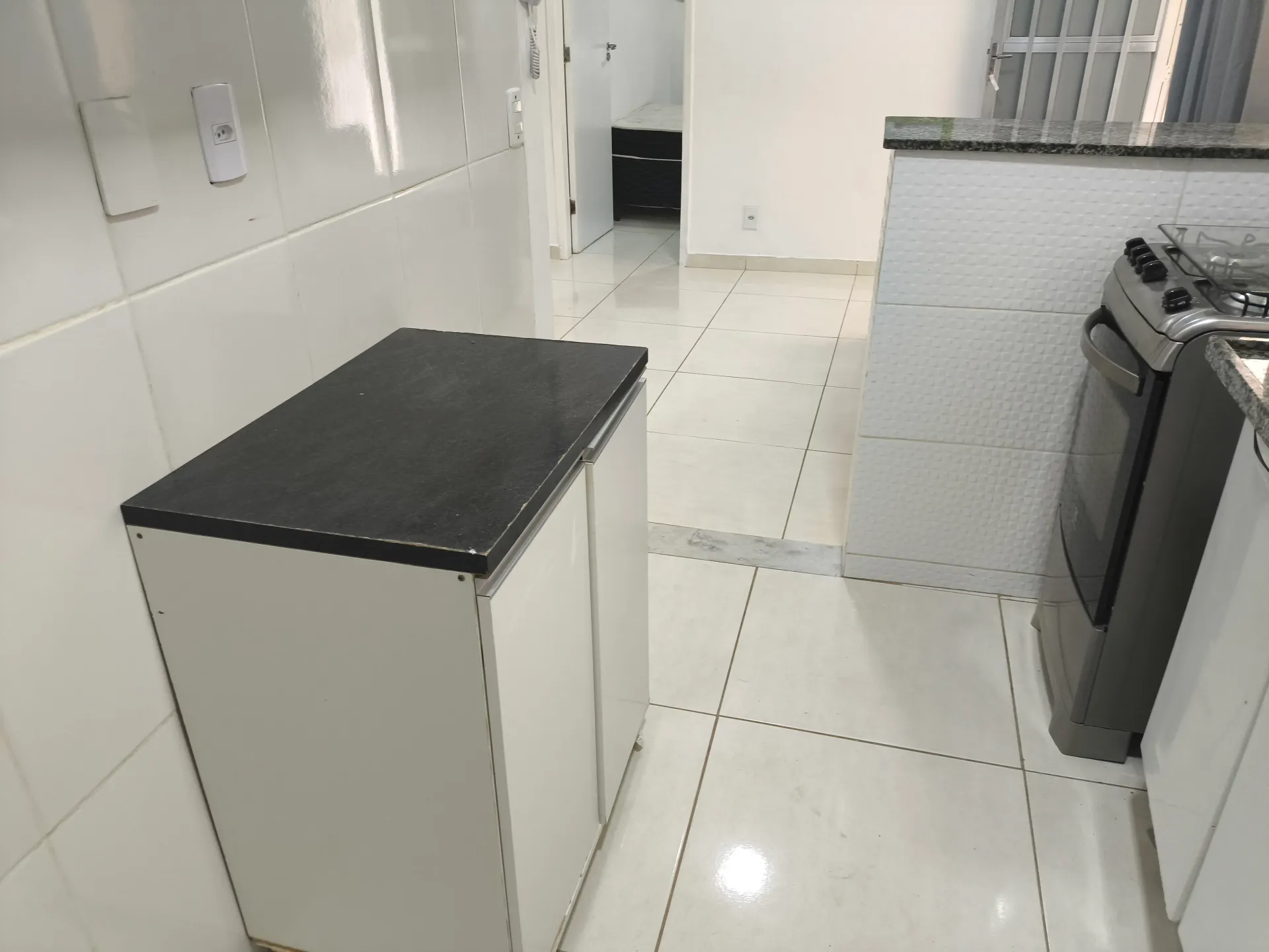 One-bedroom apartment with a washing machine — photo 19