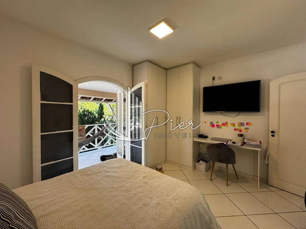 Furnished 4-bedroom house with 2 en-suites and 5 baths — photo 18