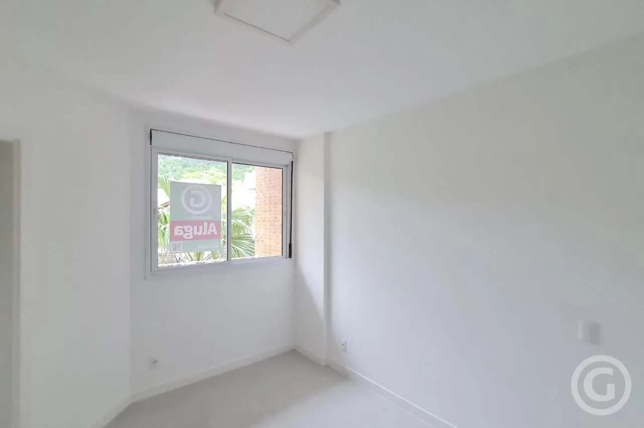 Furnished 82 m² apartment with mountain views — photo 9
