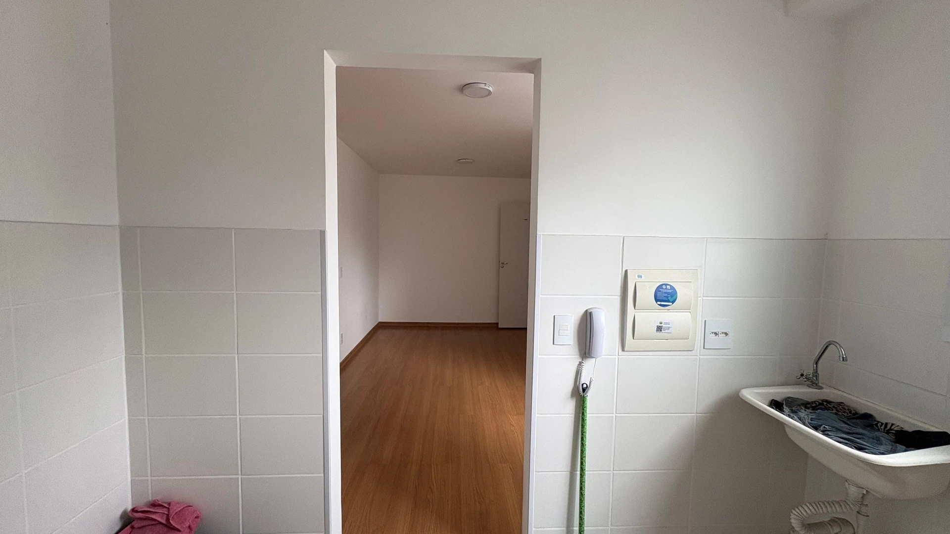 2-bedroom apartment with a washing machine — photo 4