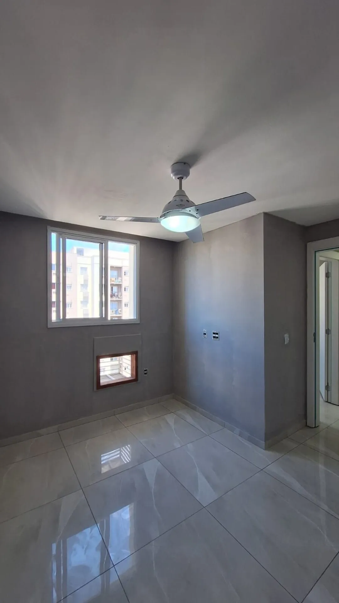 2-bedroom apartment in a building with a gym — photo 10