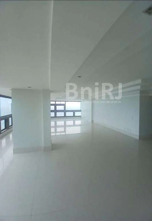 4-bedroom apartment with 2 en-suite baths and a guest WC — photo 11