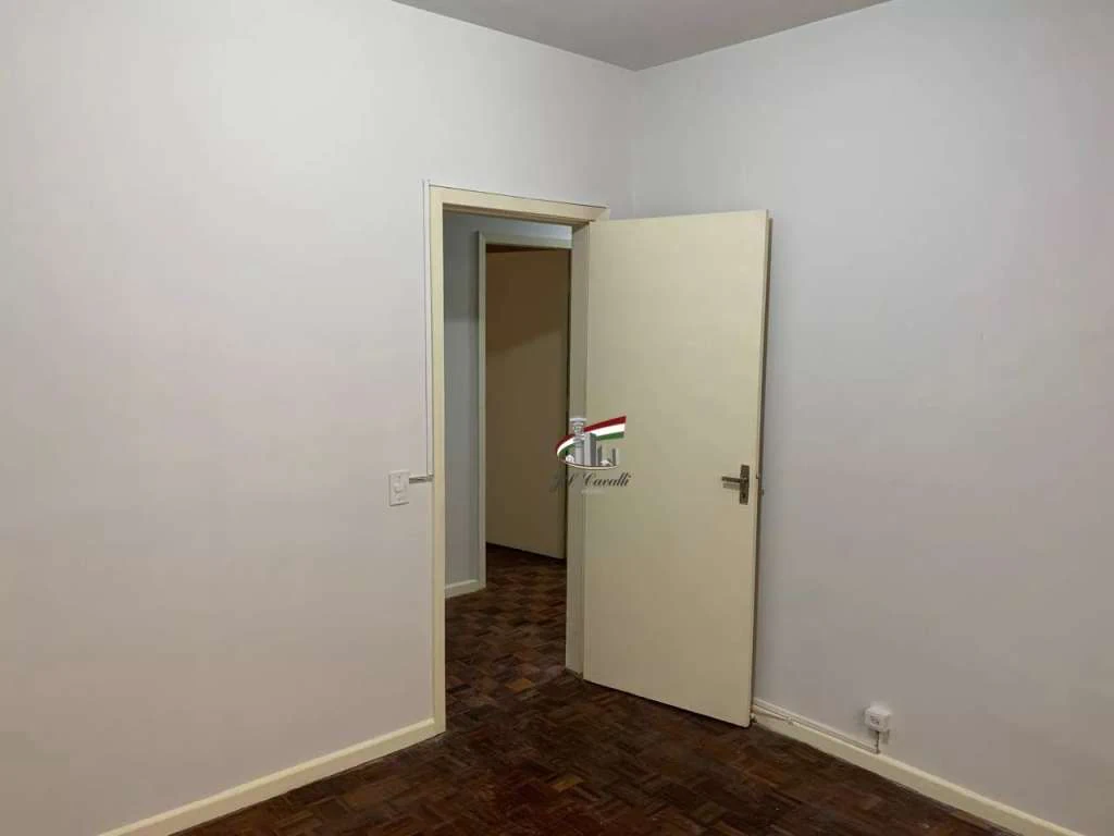 Apartamento en planta baja de 90 m² con 3 habitaciones — photo 2