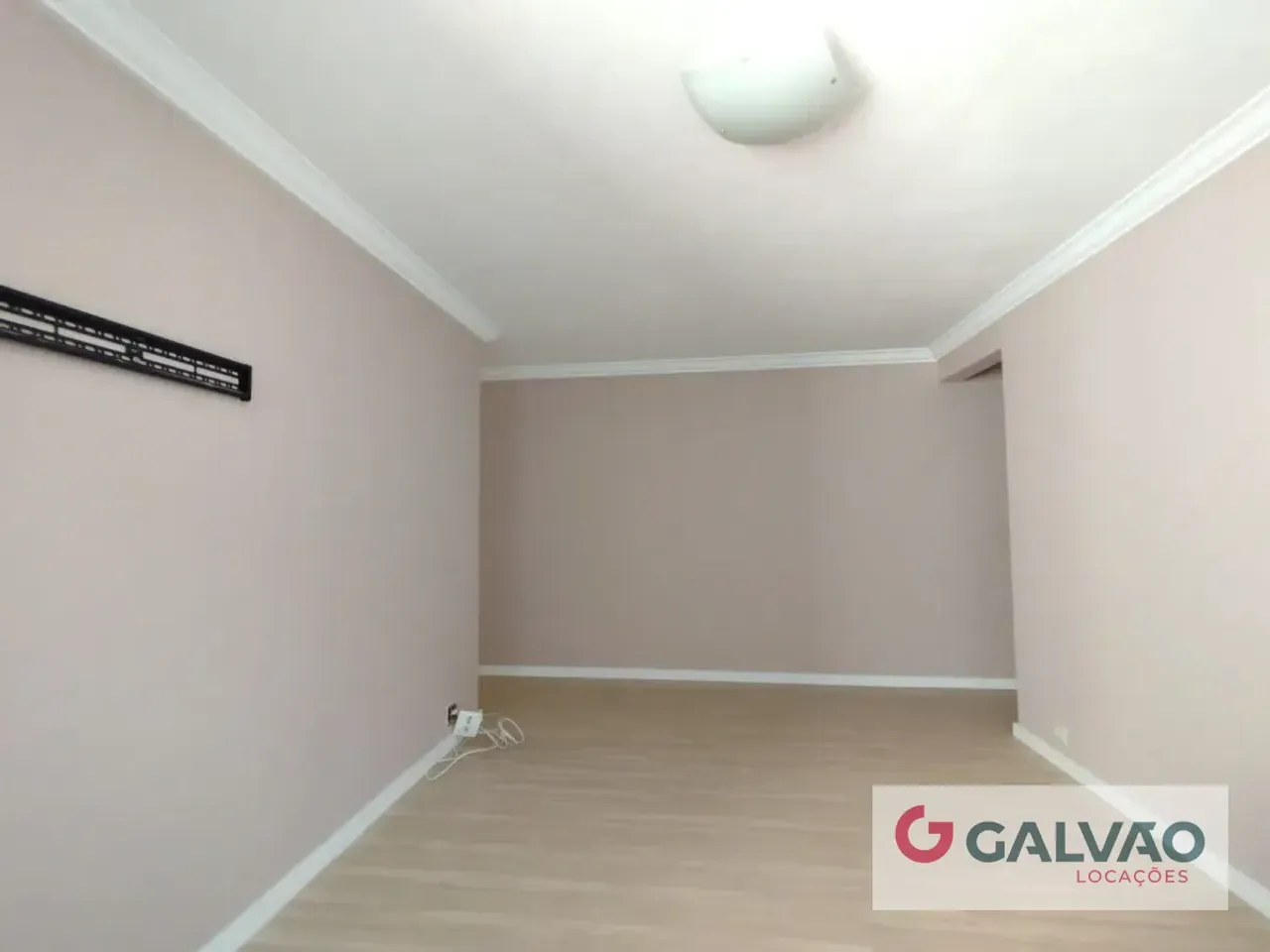 1-bedroom apartment with a closed-off gas kitchen — photo 5