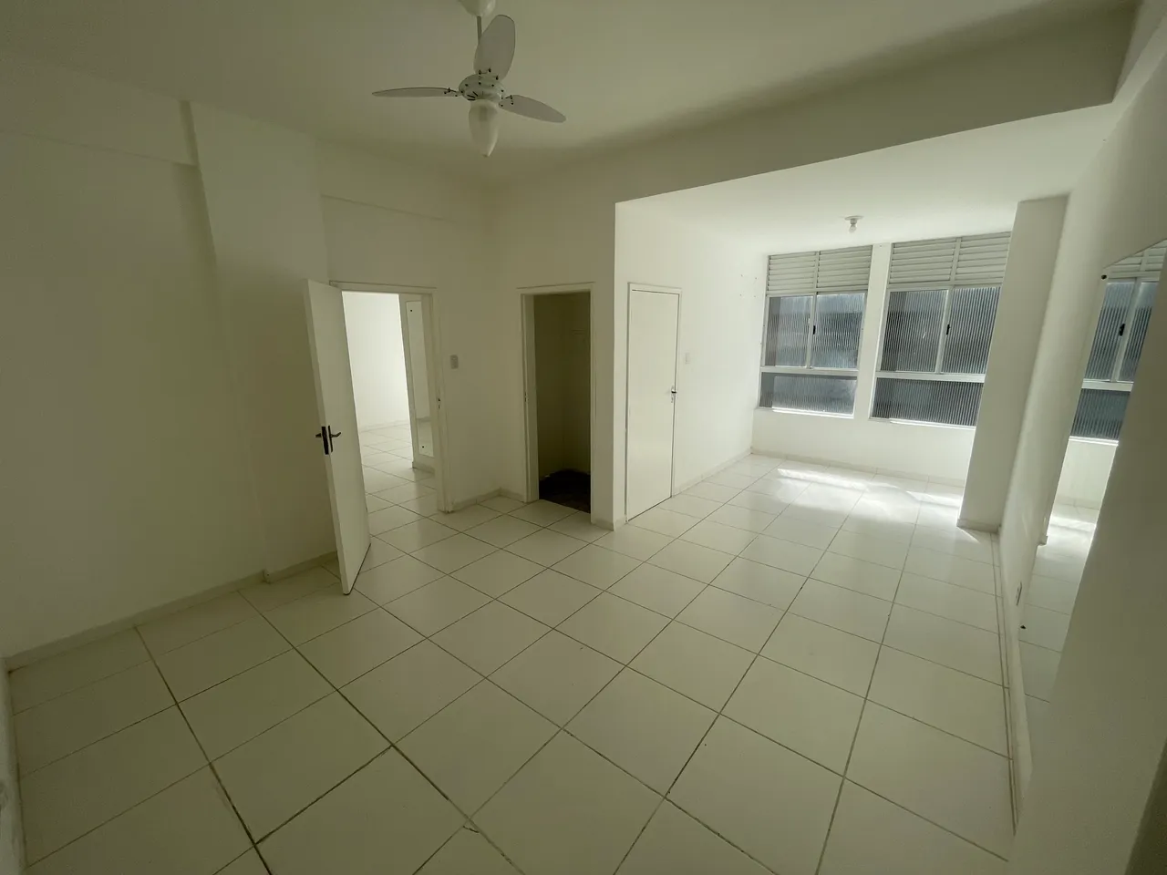 1-bedroom apartment with glass-enclosed shower