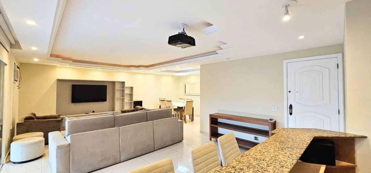197 m² furnished apartment with 3 bedrooms and 2 parking spaces — photo 22