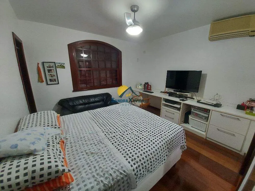House with 4 bedrooms and 5 bathrooms for rent — photo 34