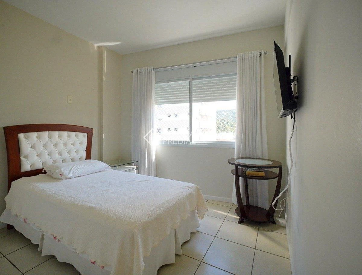 Furnished apartment, 65 m², with a washing machine — photo 4