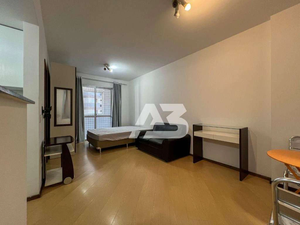 Furnished 1-bedroom apartment with a balcony — photo 3