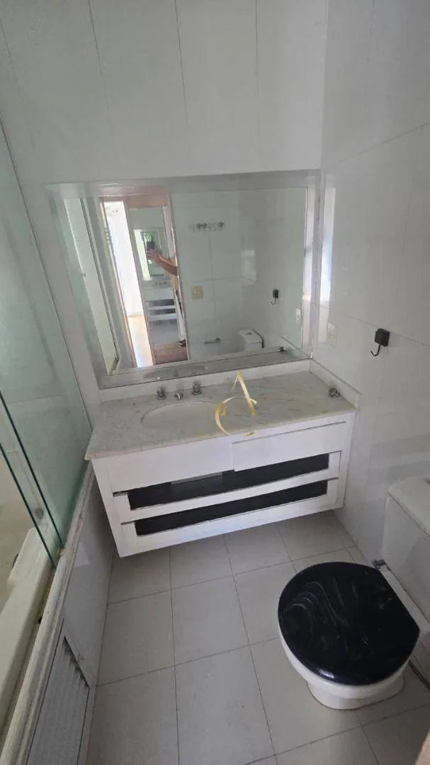 Casa com 3 quartos e varanda em bom estado — photo 24