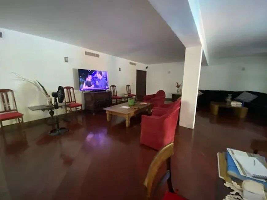 Casa de 6 quartos com 5 suítes e 8 banheiros — photo 4